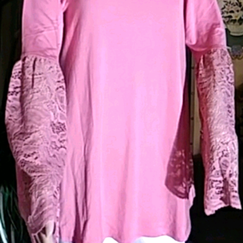 CABLE & GAUGE  GORGEOUS,PINK, lace, Tunic